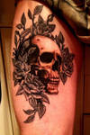Skull and roses tattoo
