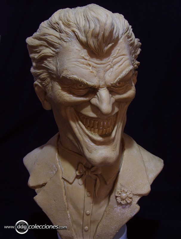 joker bust 02