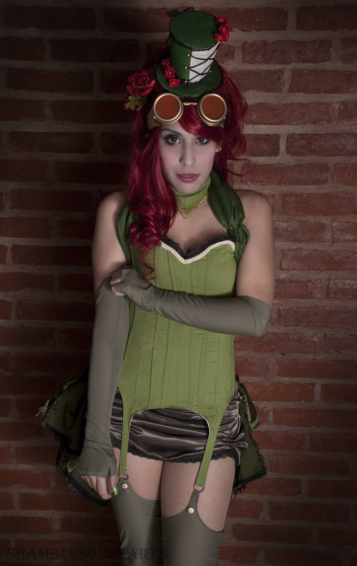 Poison Ivy - The Kiss of a Poisonous Flower by shamblesofhearts on ...