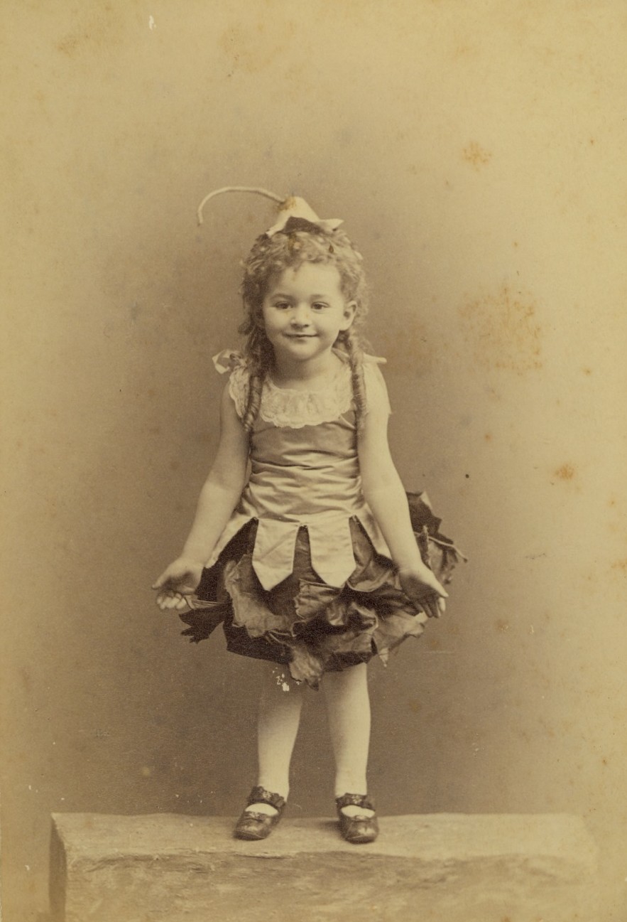 Vintage cute little girl