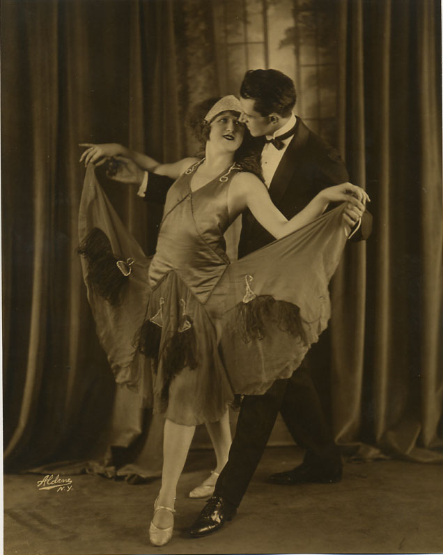 Vintage dancer couple