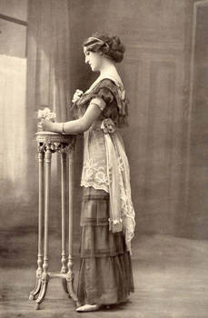 Vintage fancy edwardian lady 2