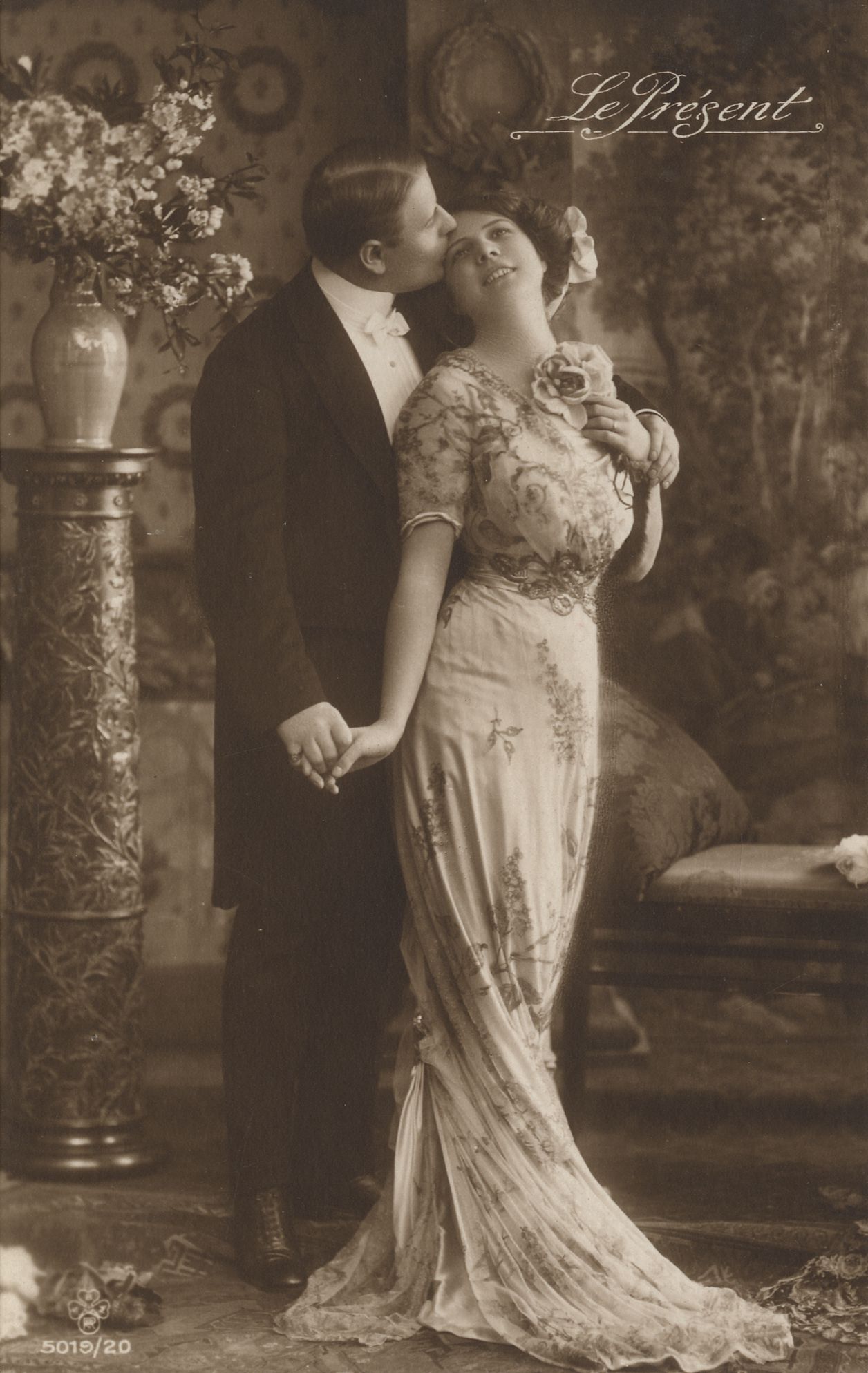 Vintage romantic couple III