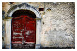 Doorway, Carapelle by PicTd