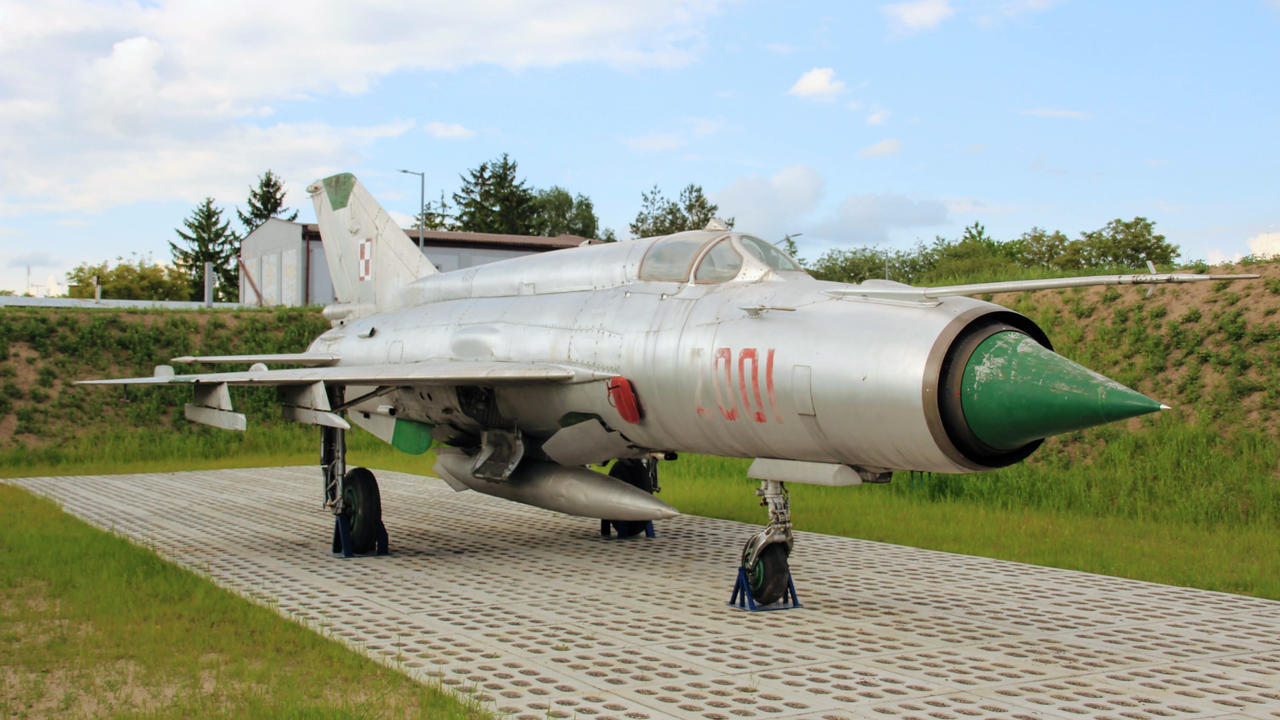 Mig 21m By Toraach On Deviantart Mig 21m By Toraach On Deviantart