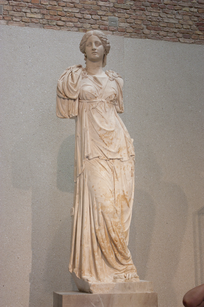 Female sculpture 7