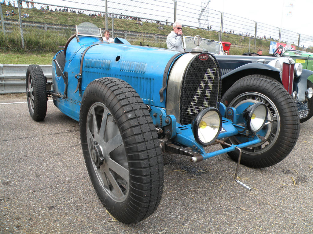 Buggati Cafe Racer Vintage Bugatti Racer by remmy77 on DeviantArt