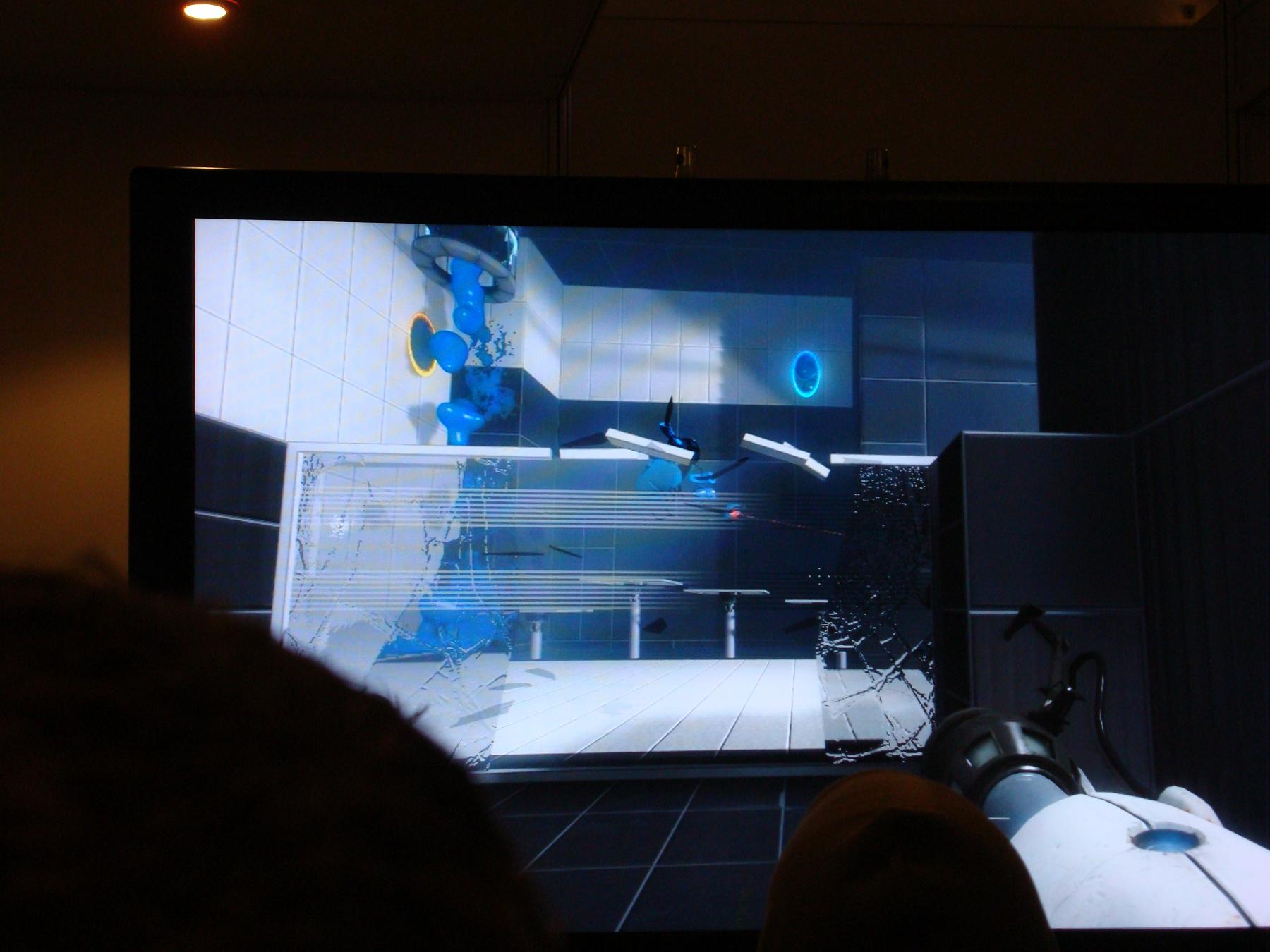 Portal_2_at_Gamescom_4