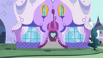 Canterlot Boutique (Outside)