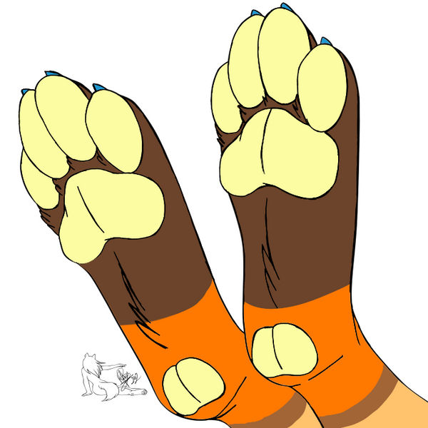 My paws by EmalaMidnight6 on DeviantArt