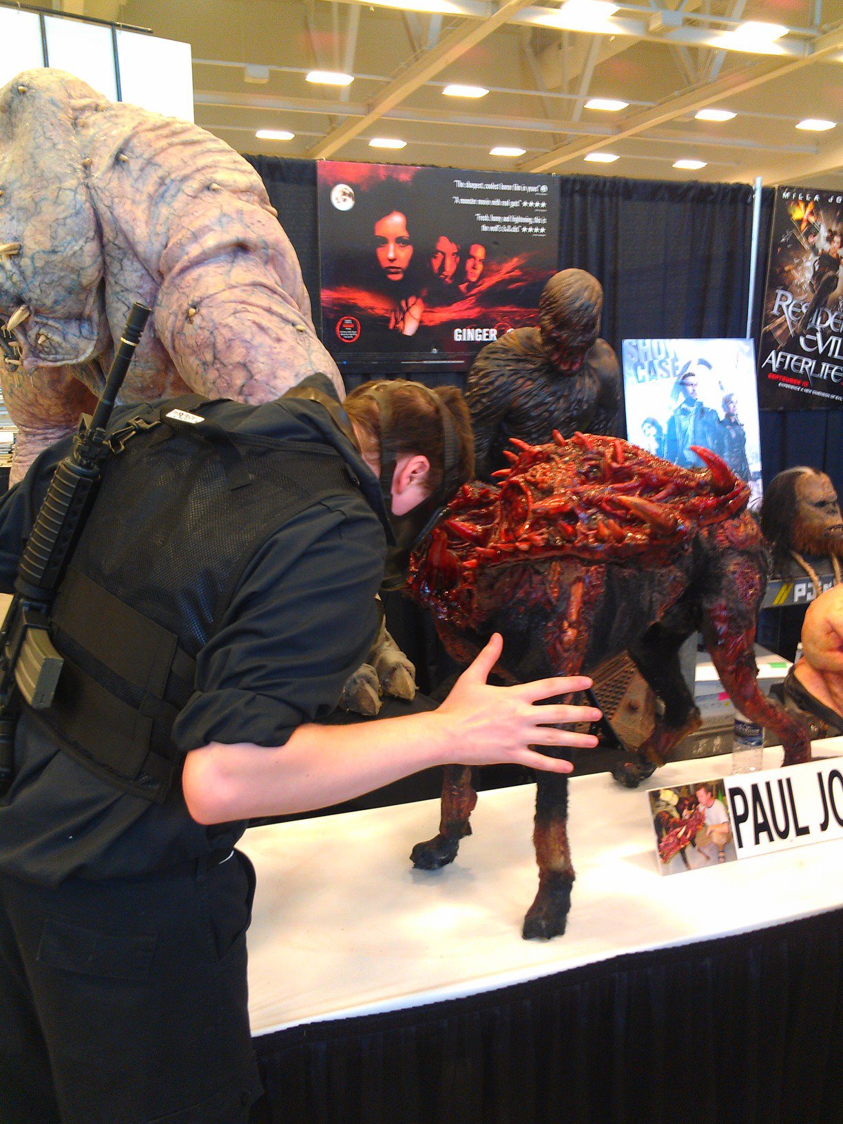 NF Comicon : Me vs Zombie Dog