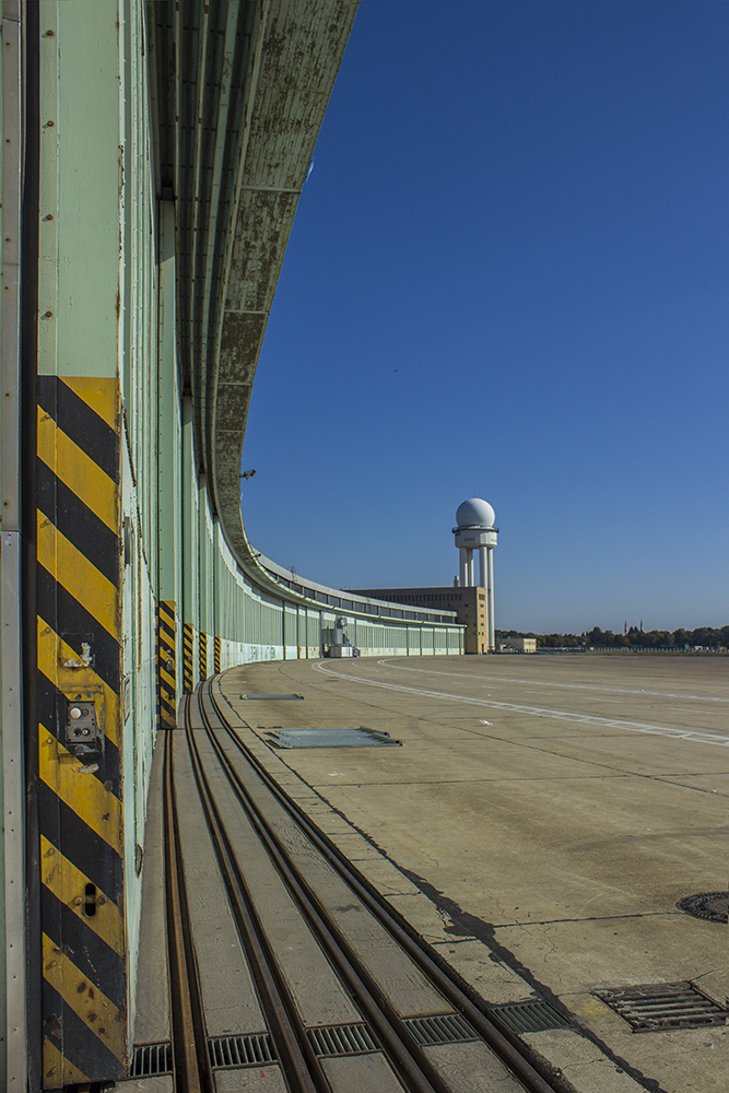 13-10 Tempelhof  -  airport