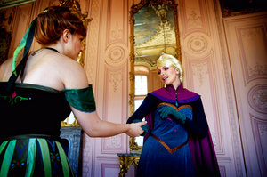 Anna, let go! - Frozen Cosplay shooting