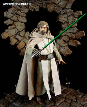 Star Wars The Force Awakens Luke Skywalker Figure