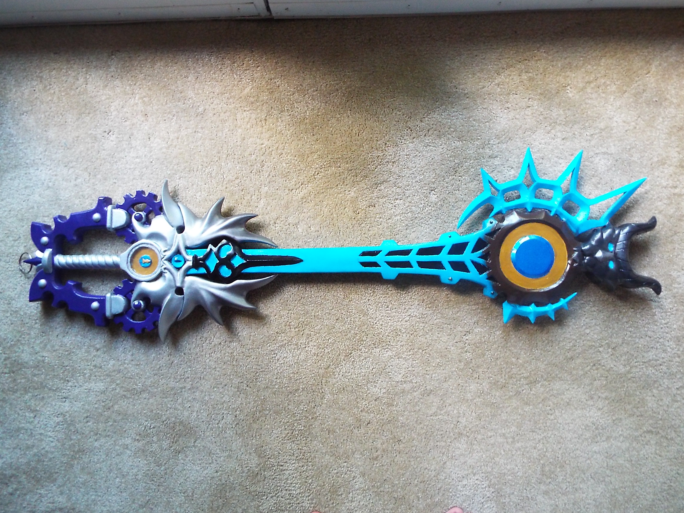 Young Xehanort keyblade v3 back