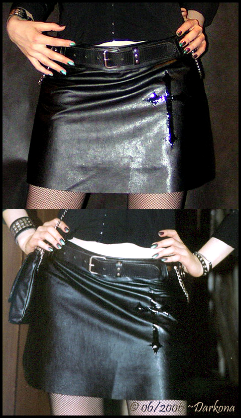 Gothic short skirt