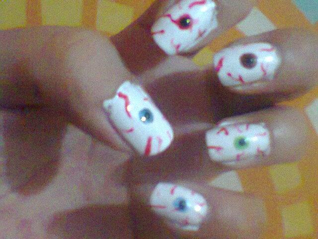 My eyes nails