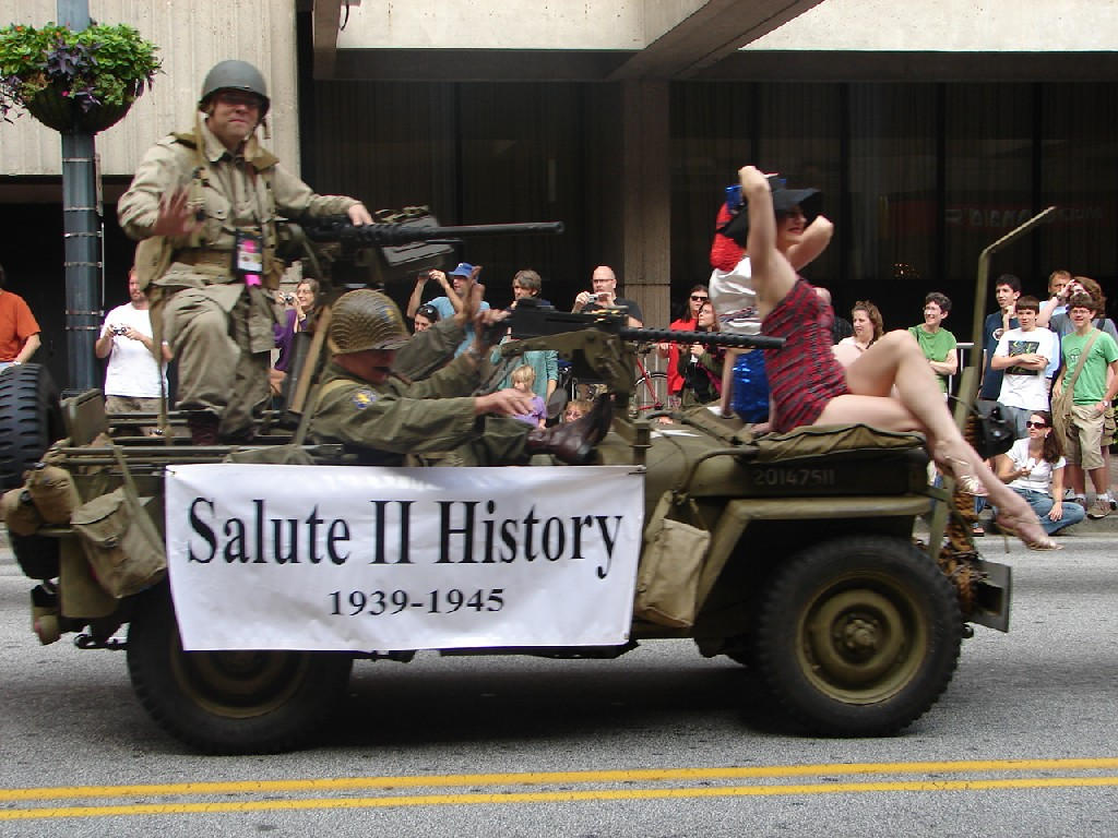Ww2 Rifle Cosplay DCon 2007 World War 2 Cosplay 02 by Kaiser58 on DeviantArt