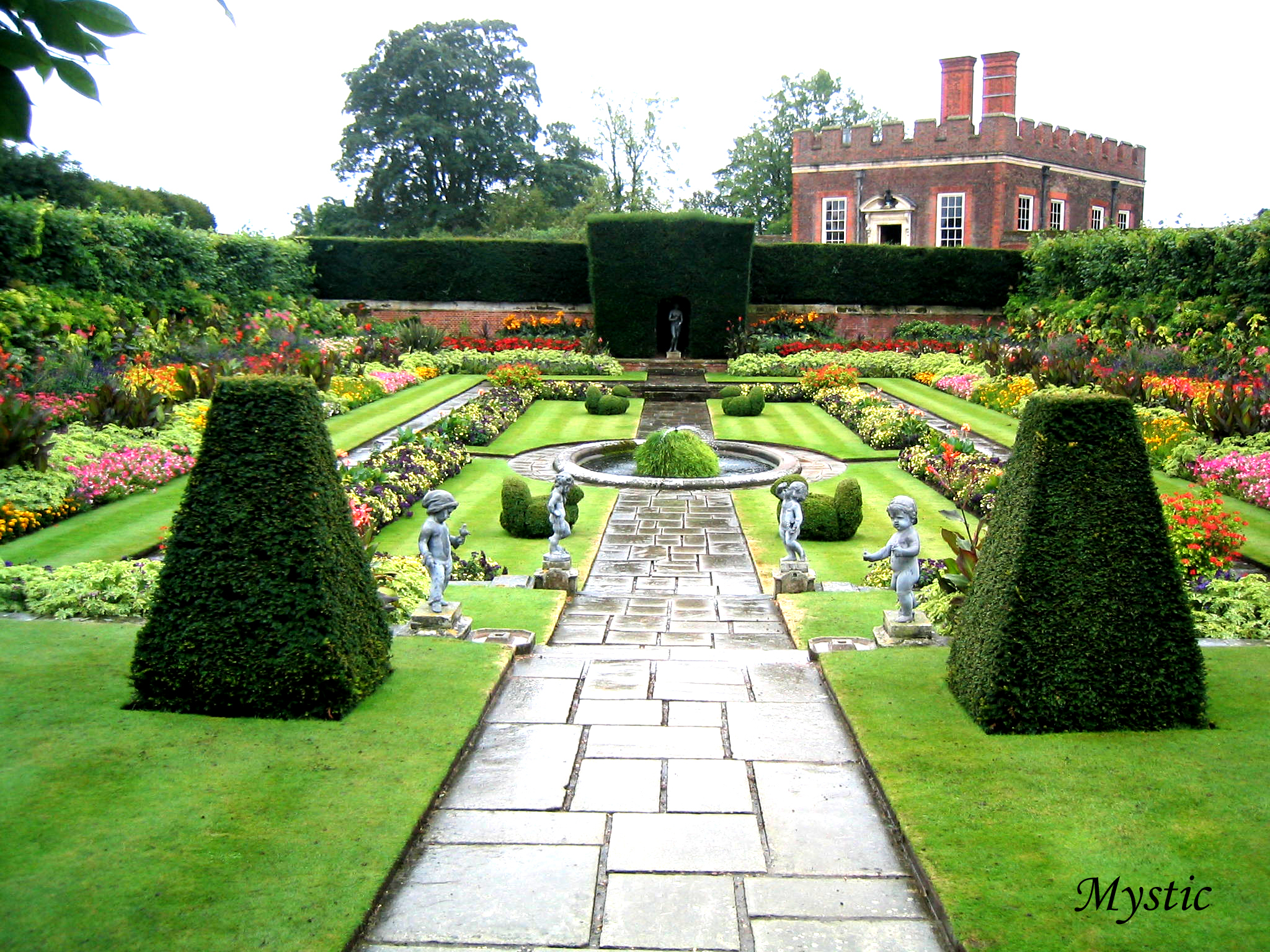 Garden at Kensington Palace