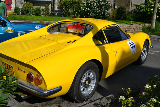 Ferrari dino 246 gt - back