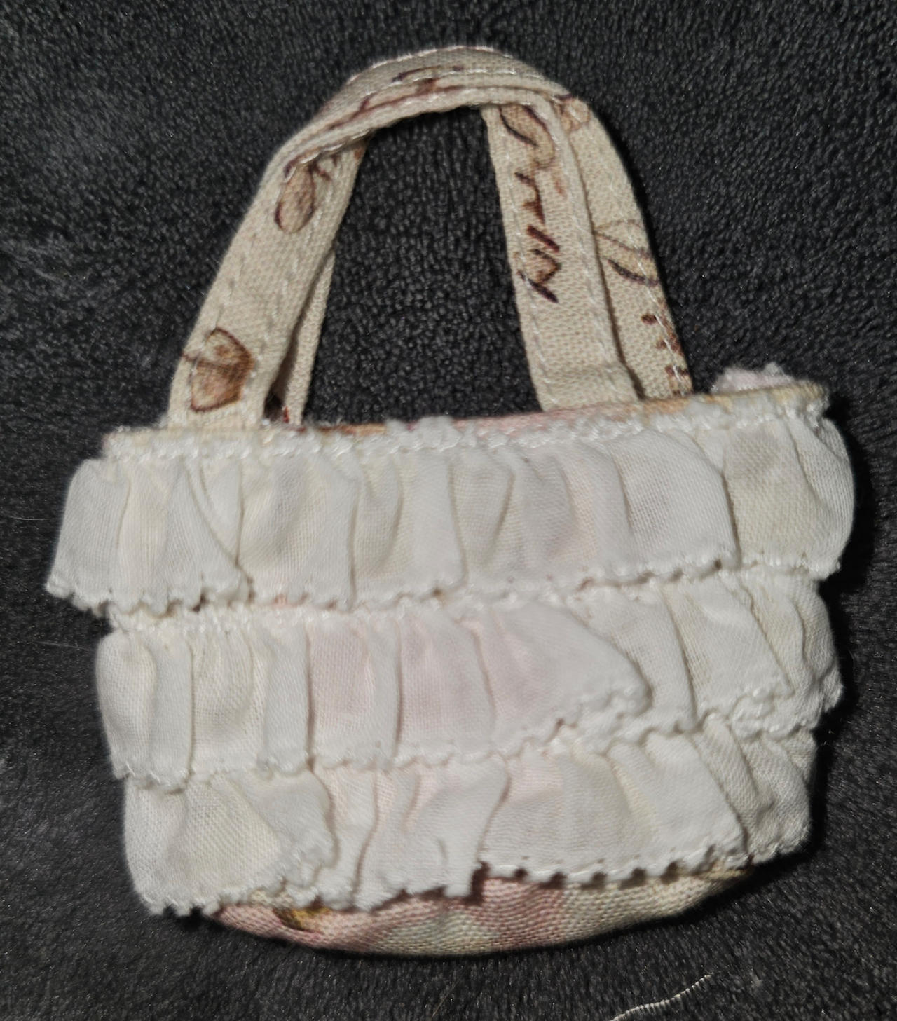 ''Frill Purse''