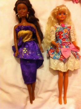 Unknown Totsy doll and Sindy(?) 1988 Hasbro