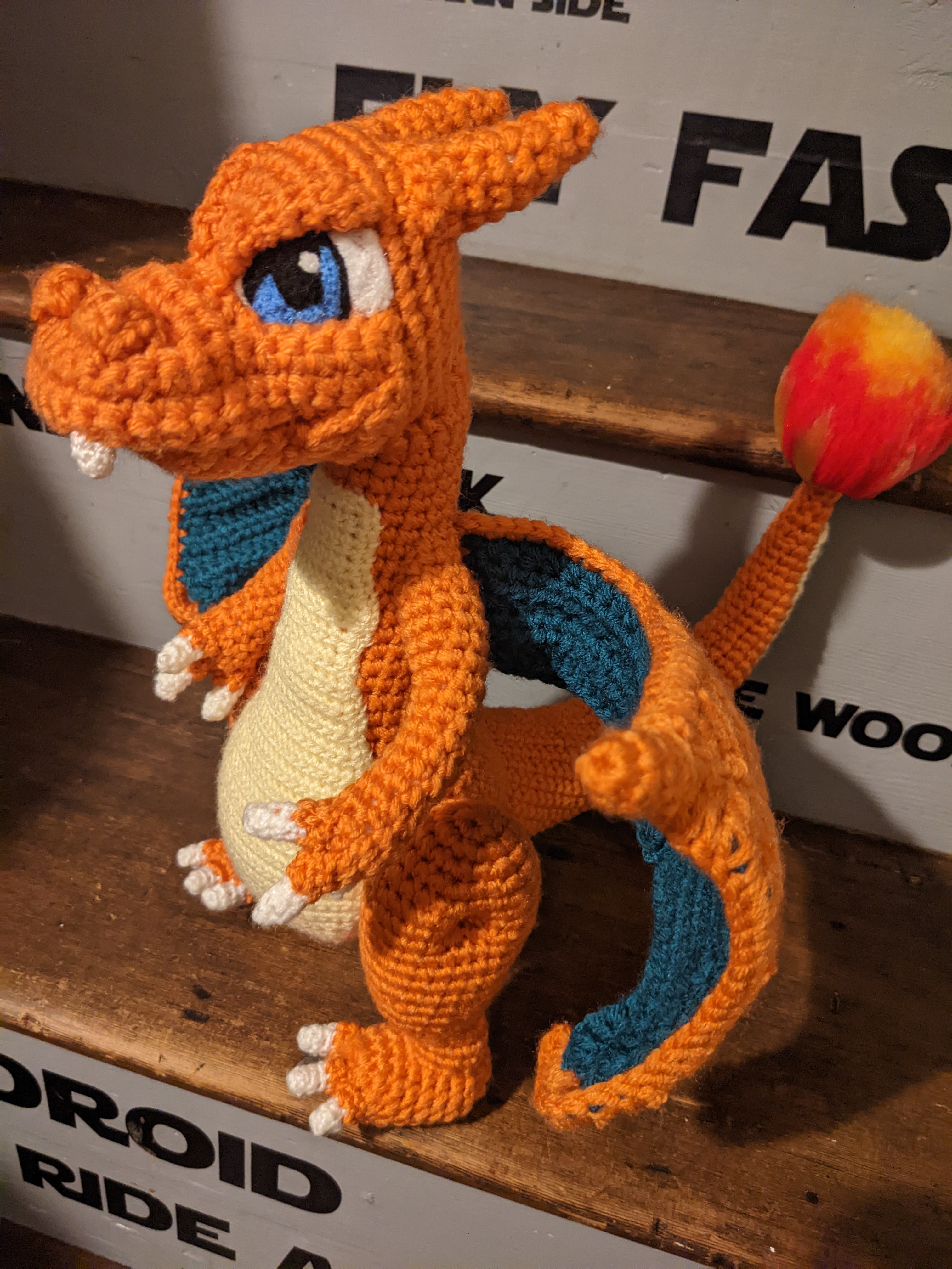 Mega Charizard Y - amigurumi