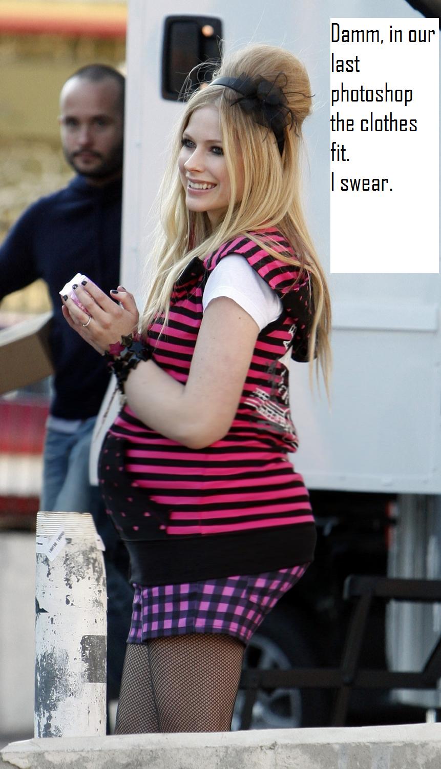 Pregnant avril lavigne Is Avril