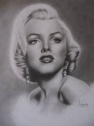 portrait of marylin monroe