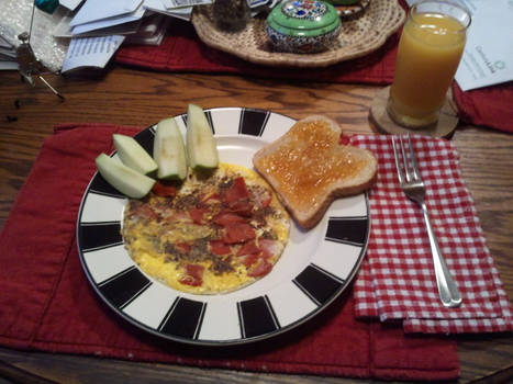 Omelette  with peach preserves on toast and apple