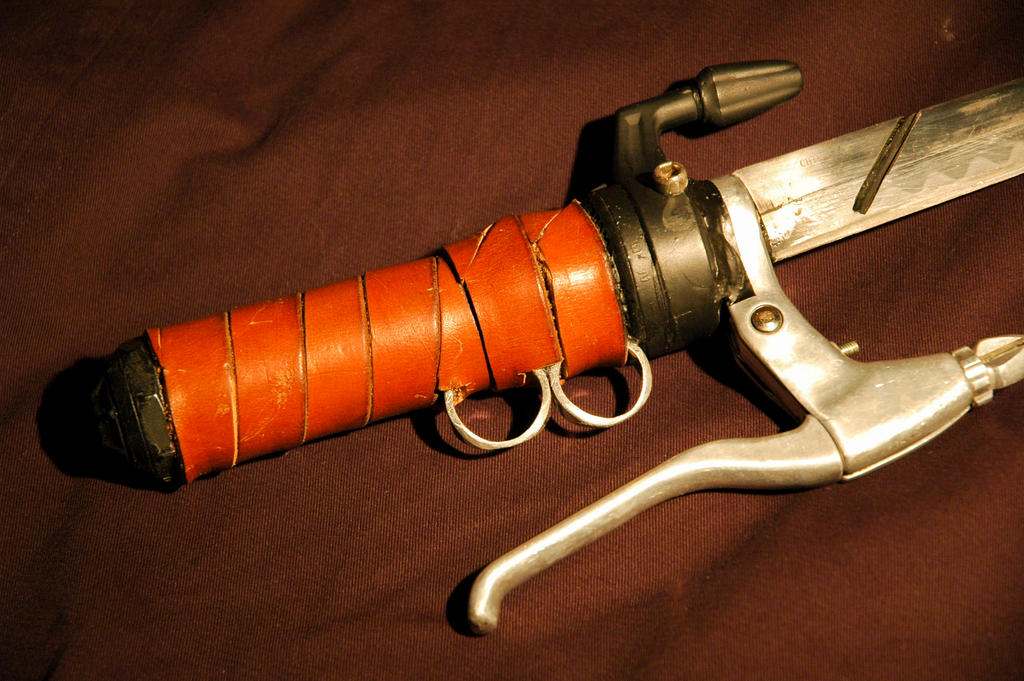 Attack on Titan Dagger Grip