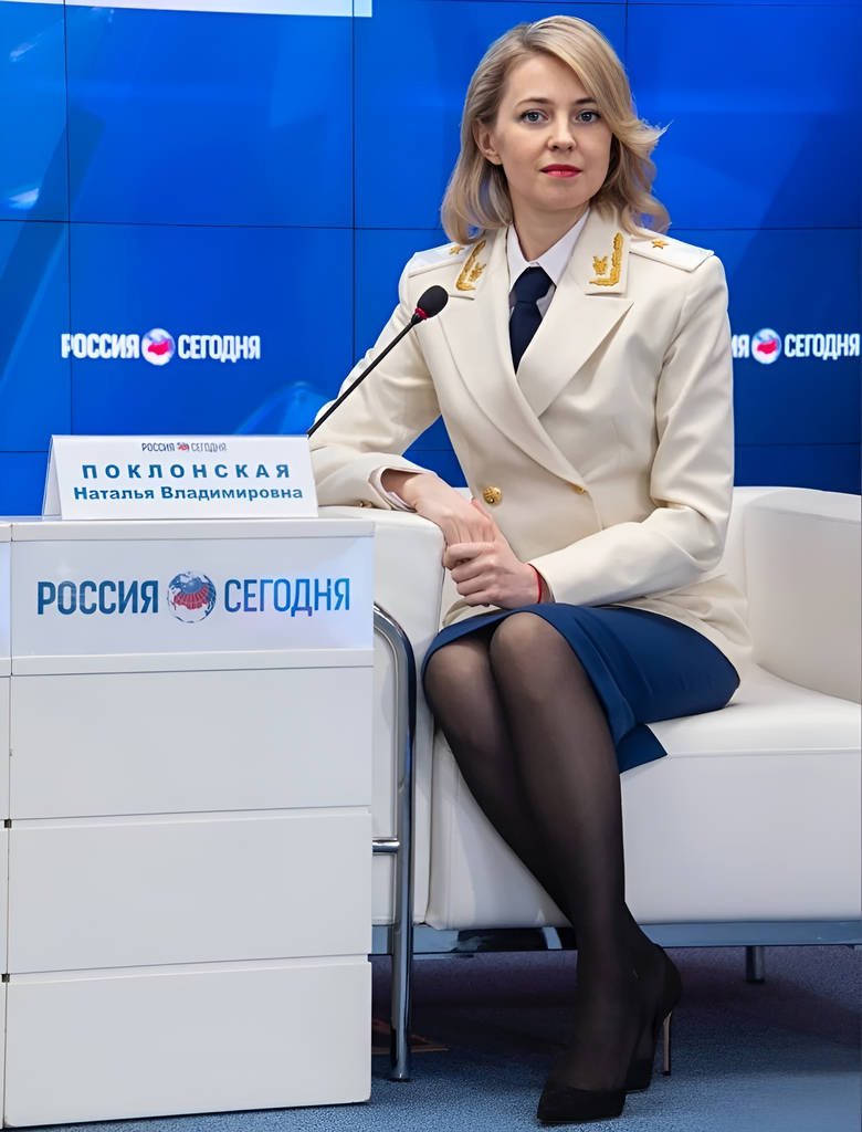 Elegant VIP porno videolarni tomosha qiling Kichkintoylar bilan porno