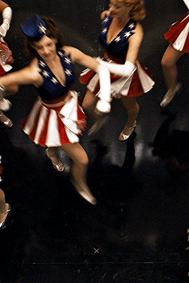 USO Girl by UriPaperTheFan on DeviantArt