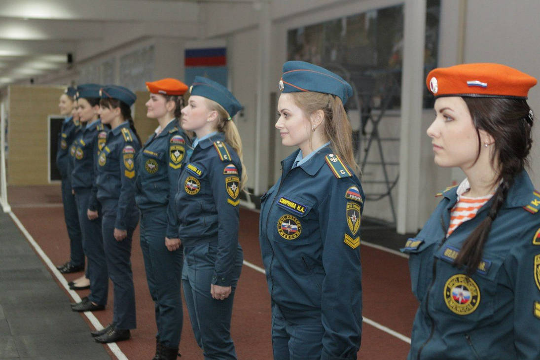 Что нужно чтобы поступить в мчс. Колледж МЧС. Курсантки КВВАУЛ. Колледж МЧС Рязань. Девушки в форме МЧС.