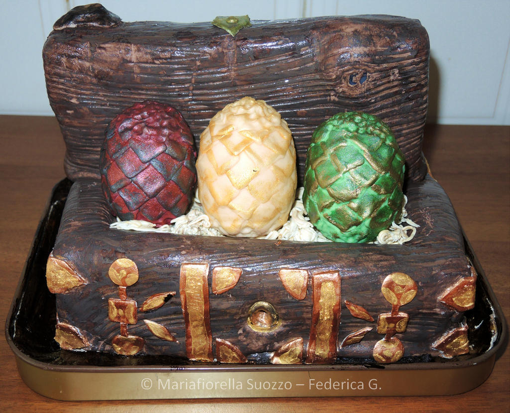 Daenerys dragon eggs chest cake