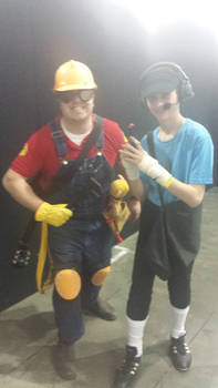 Team Fortress 2 cosplay Engineer and Scout