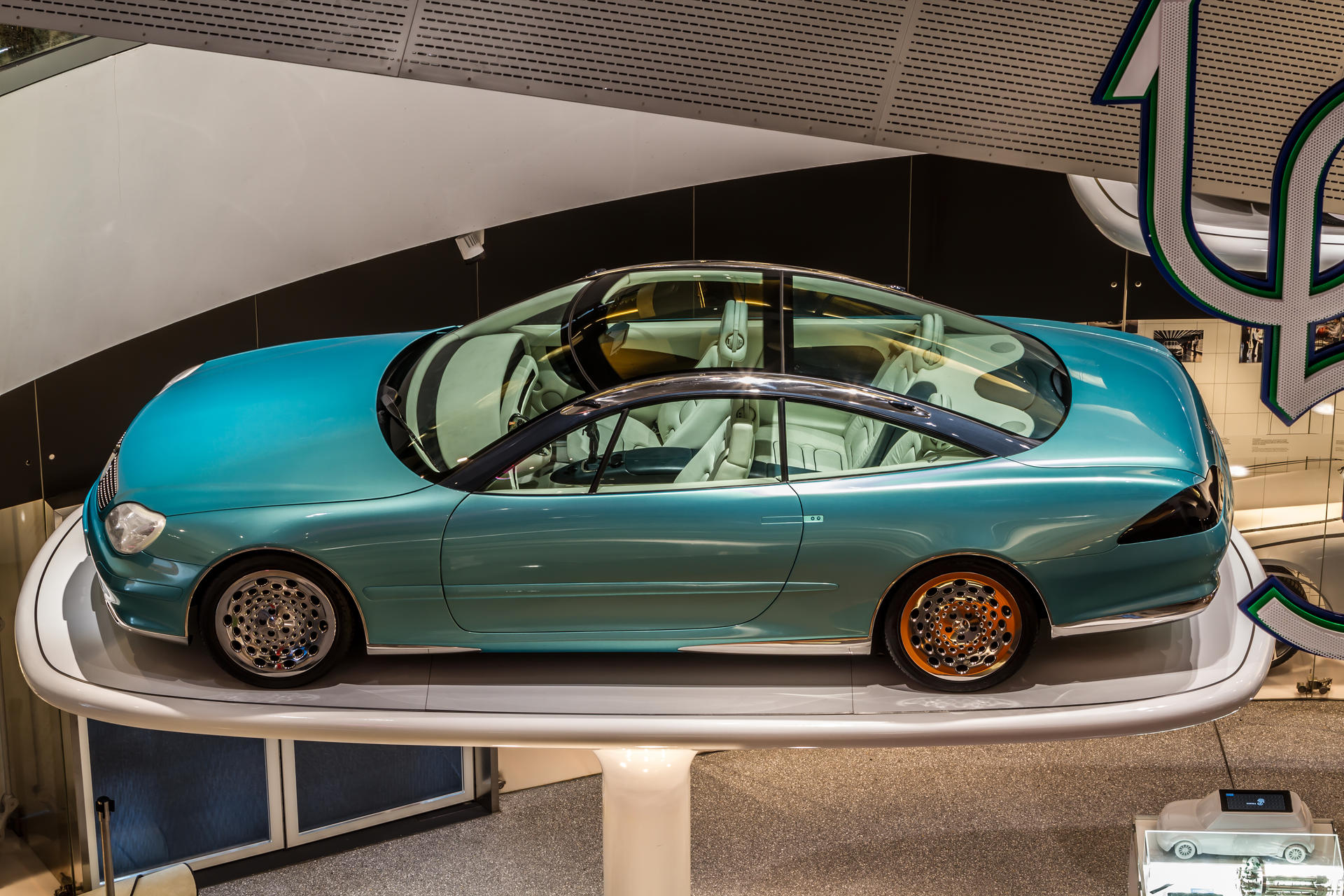 Mercedes-Benz F200 Imagination (Stuttgart,2023) 02 by exotic-legends on ...