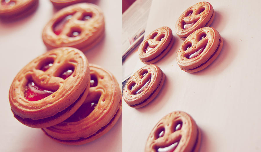 smiley cookies