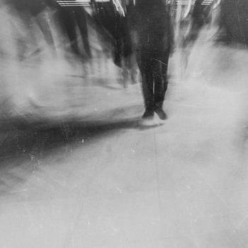 Ghosts blur past by siddhartha19
