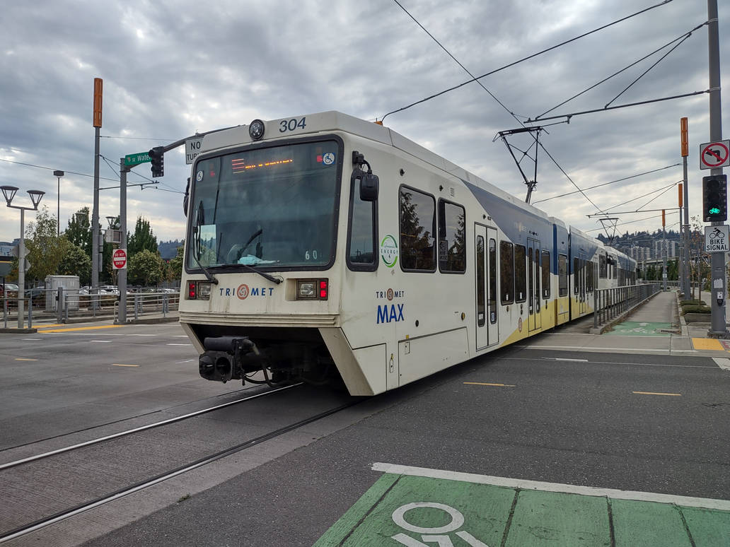 TriMet MAX by LeDorean on DeviantArt