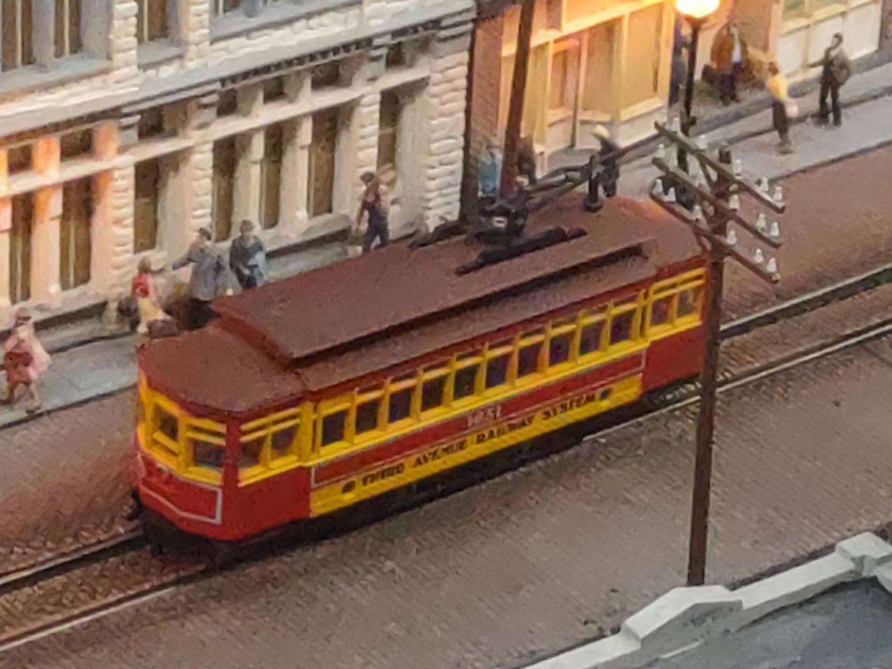 Toronto Trolley by LeDorean on DeviantArt