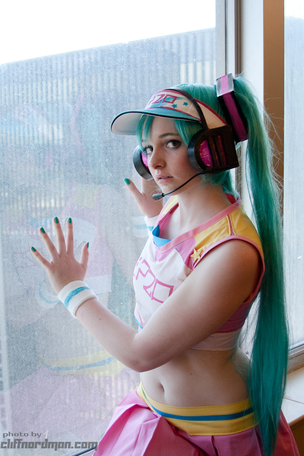 miku cheerleader cosplay