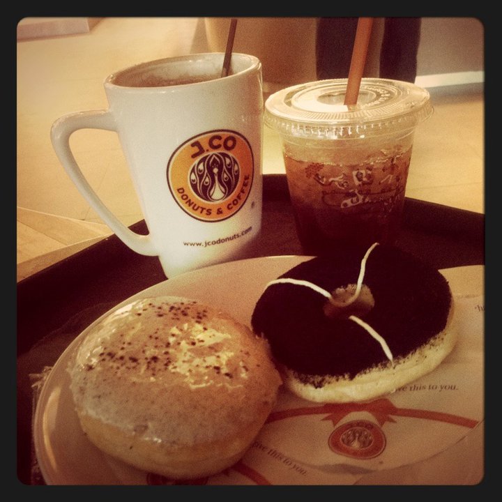 Break-ing at J.CO