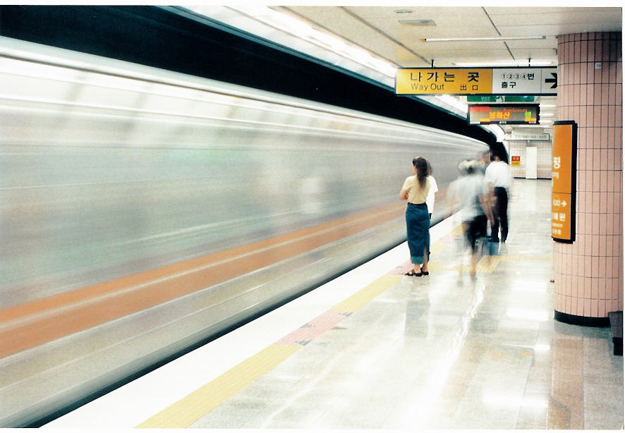 Seoul Subway Moving