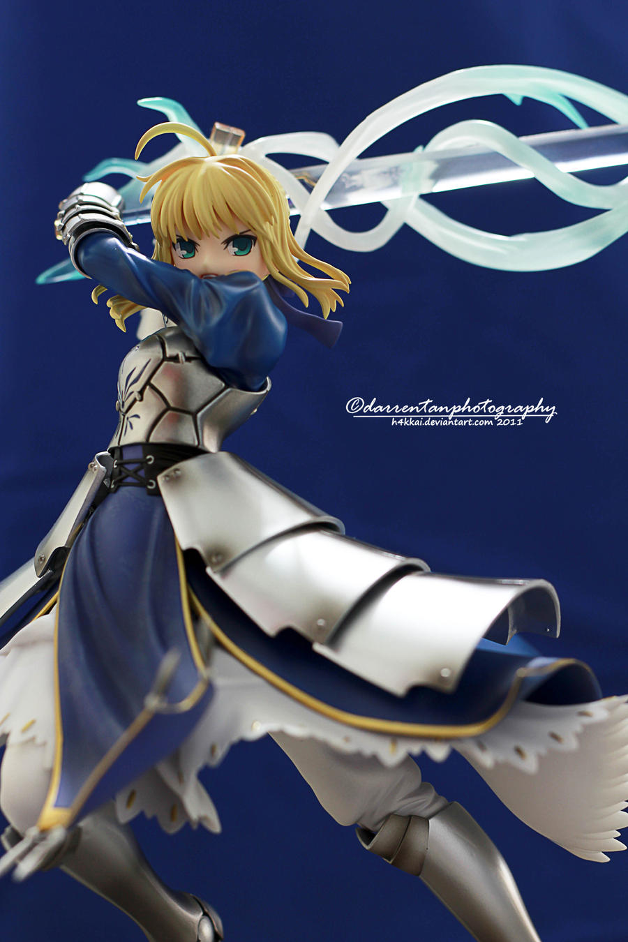 Saber Triumphant Excalibur 02