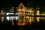 Fountain Reflection by HDRenesys