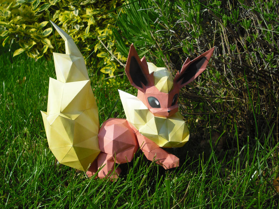 Flareon papercraft