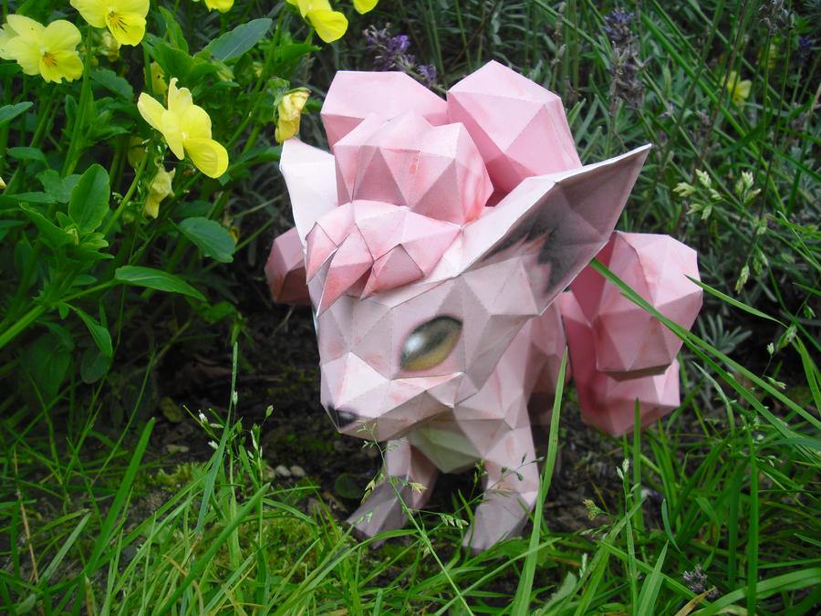 Vulpix papercraft