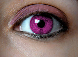 Birthstone Eyes: Rose Quartz