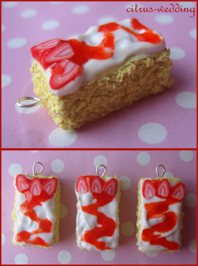 strawberry drizzle cake charms
